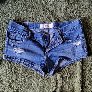 Hollister Size 7 Distressed Shorts